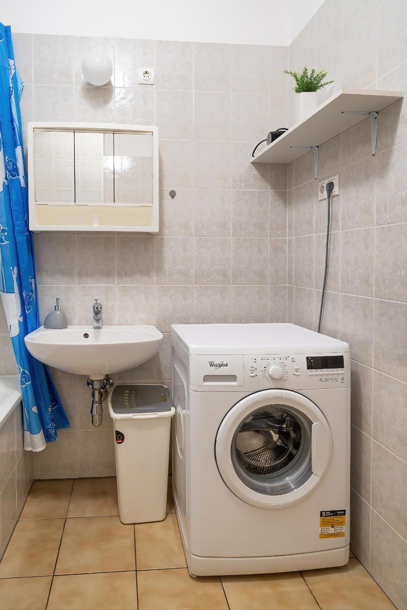Tomka Apartman Szeged Exterior foto