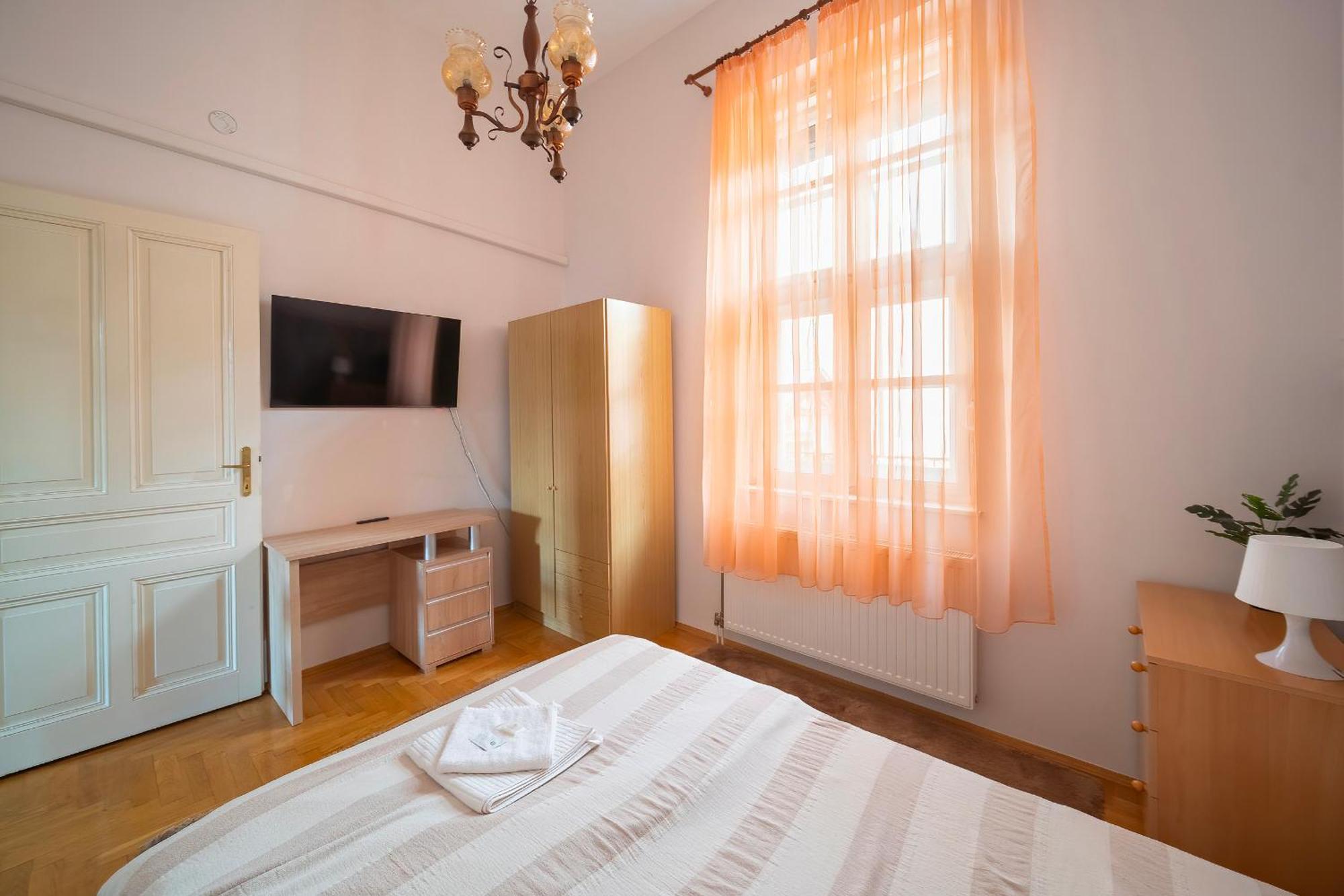 Tomka Apartman Szeged Exterior foto